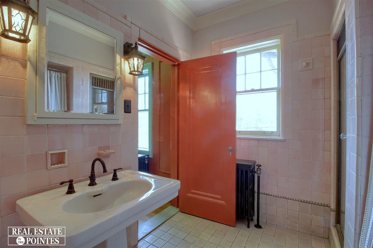 1005 Whittier Road Grosse Pointe Park, MI 48230 - Photo 44 of 63