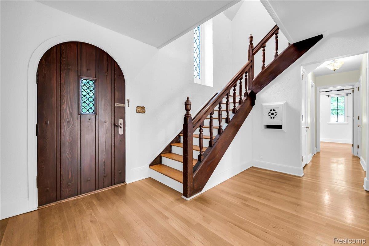 455 Linden Road Birmingham, MI 48009 - Photo 3 of 60 05-455 Linden Rd_4.jpg