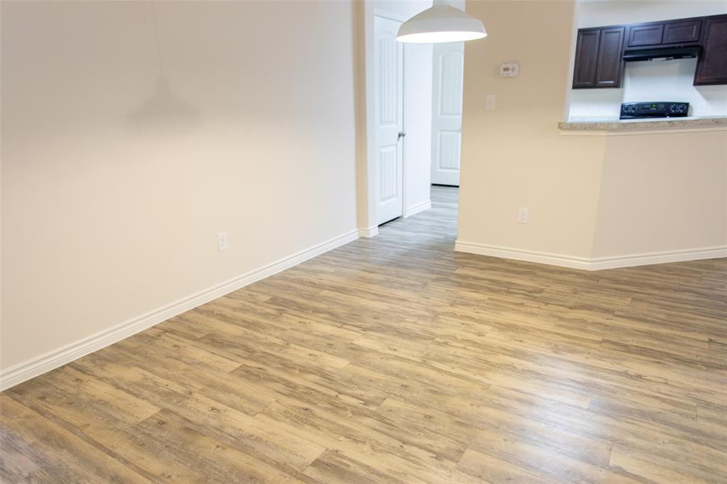 9906 Chilmark Way Dallas, TX 75227 - Photo 3 of 10