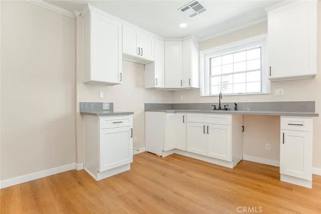 $4,200 | 741 East Doran Street, Glendale, CA 91206