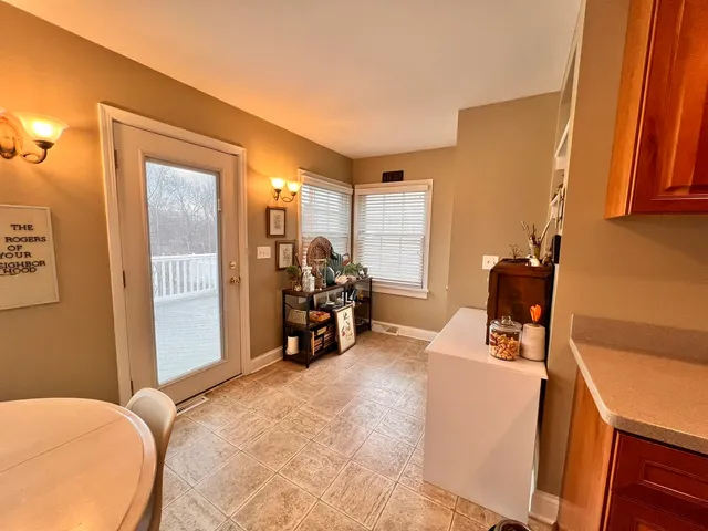 $2,800 | 1N261 Stacy Court, Glen Ellyn, IL 60137