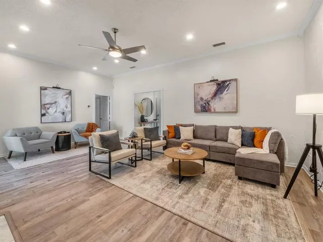 $450,000 | 806 Westminster Drive, Richardson, TX 75081