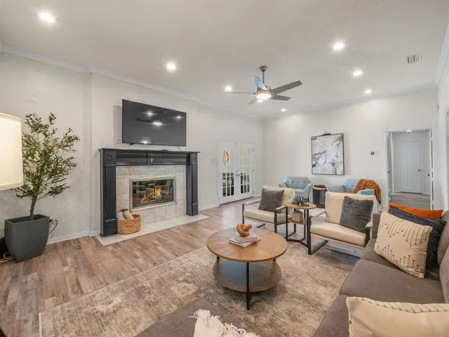 $450,000 | 806 Westminster Drive, Richardson, TX 75081