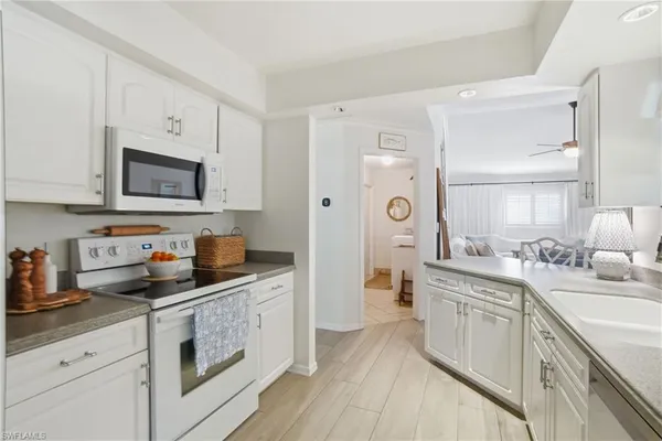 $689,000 | 2644 River Reach Drive, Naples, FL 34104