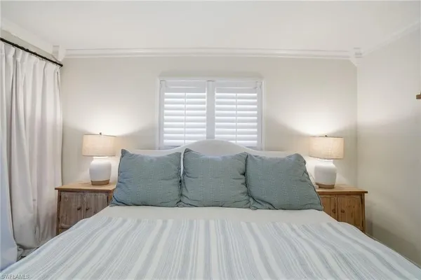 $689,000 | 2644 River Reach Drive, Naples, FL 34104