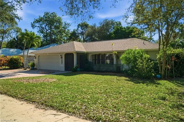 $689,000 | 2644 River Reach Drive, Naples, FL 34104