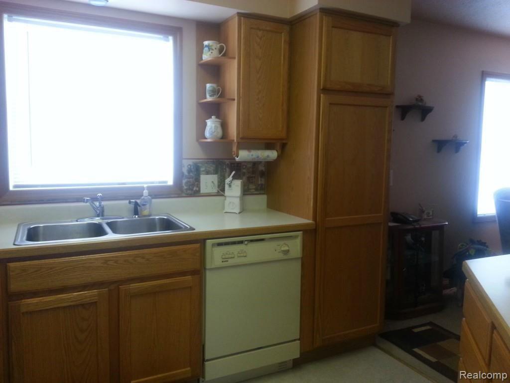7191 Mentel Road Newport, MI 48166 - Photo 12 of 33 Mentel Kitchen View 3