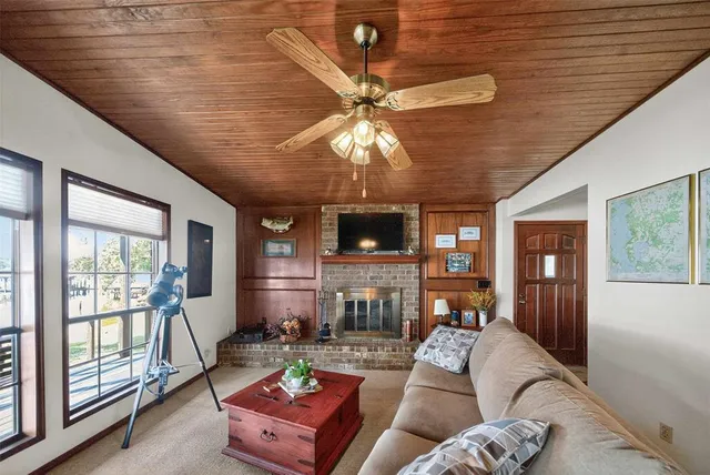 $344,000 | 22216 Lounette Drive, Frankston, TX 75763