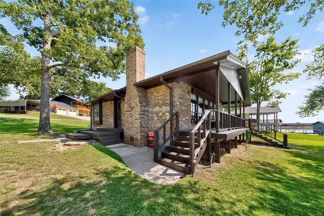 $344,000 | 22216 Lounette Drive, Frankston, TX 75763