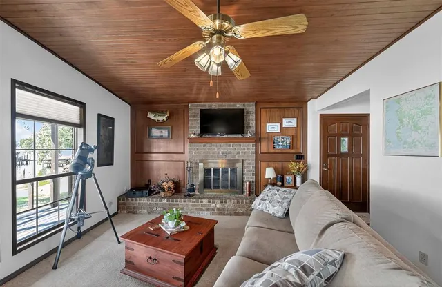 $344,000 | 22216 Lounette Drive, Frankston, TX 75763