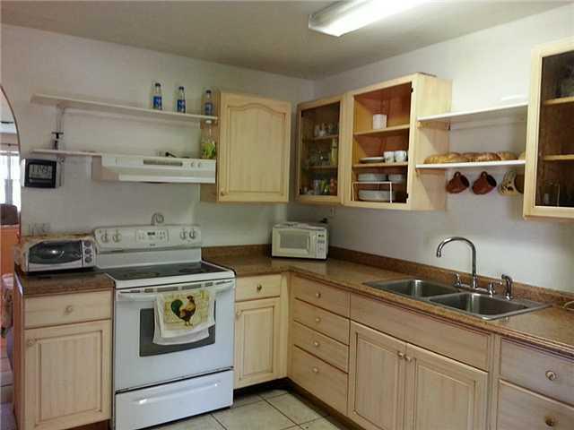 4403 Southeast Village Road Stuart, FL 34997 - Photo 9 of 12 Gallery Image 9