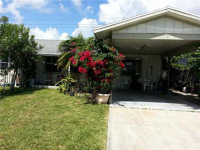 4403 Southeast Village Road Stuart, FL 34997 - Photo 10 of 12 Gallery Image 10