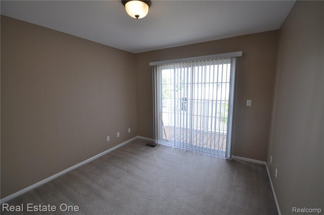 3395 Tremonte Circle, Unit 203 Rochester, MI 48306 - Photo 13 of 25 15.JPG