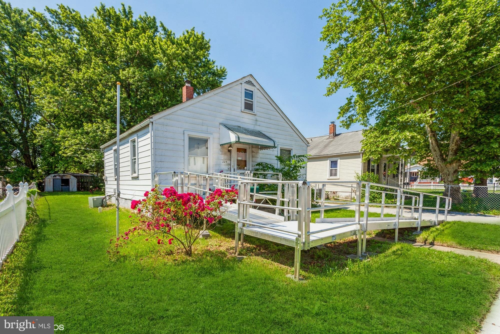 225 German Hill Road Dundalk, MD 21222 - Photo 3 of 36 Gallery Image 3