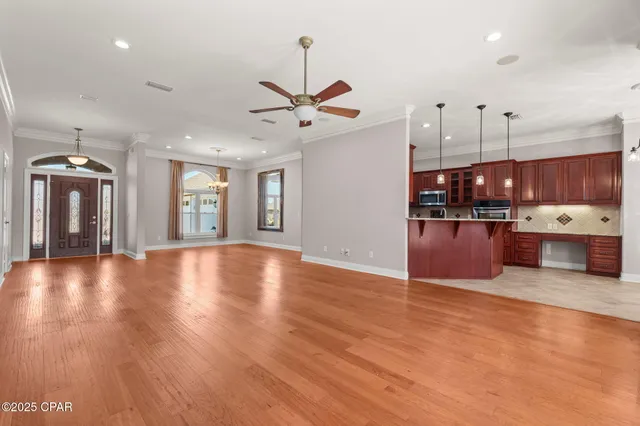 $549,900 | 117 Lakeview Terrace, Lynn Haven, FL 32444