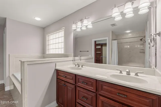 $549,900 | 117 Lakeview Terrace, Lynn Haven, FL 32444