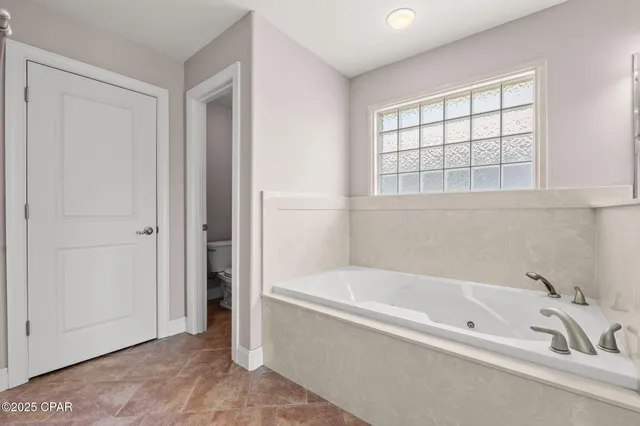 $549,900 | 117 Lakeview Terrace, Lynn Haven, FL 32444