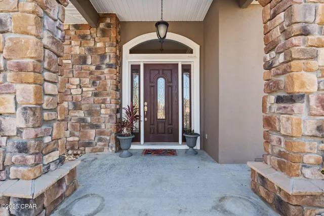 $549,900 | 117 Lakeview Terrace, Lynn Haven, FL 32444