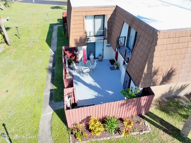 a view of deck with patio