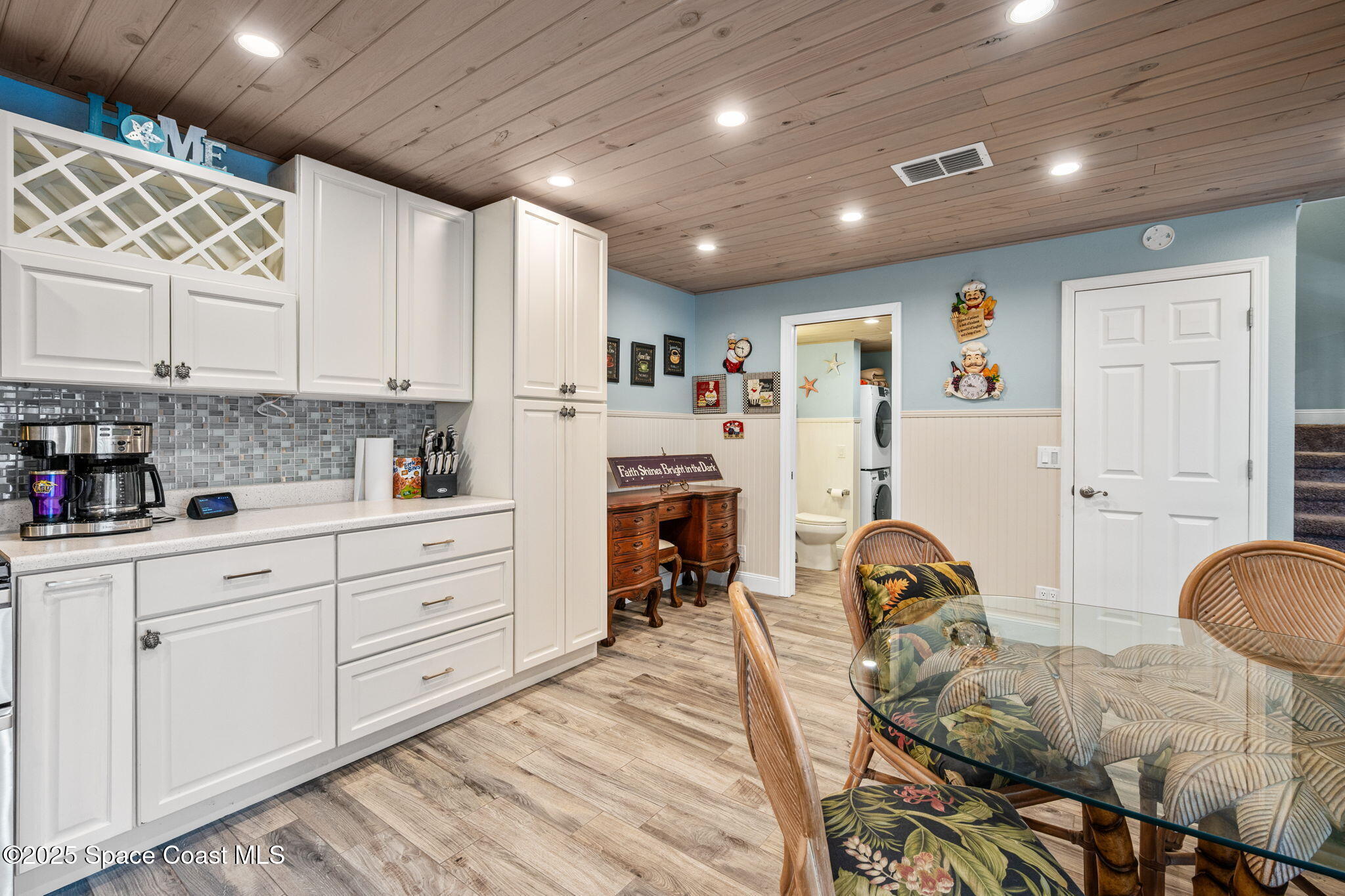 1511 Joshua Drive Northeast Palm Bay, FL 32905 - Photo 4 of 27 Open Updated Kitchen