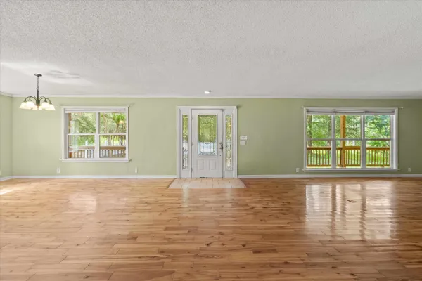 $320,000 | 5688 Highway 90, Marianna, FL 32446