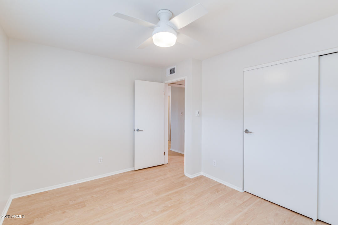 5525 East Thomas Road, Unit K11 Phoenix, AZ 85018 - Photo 25 of 43 2nd Bedroom