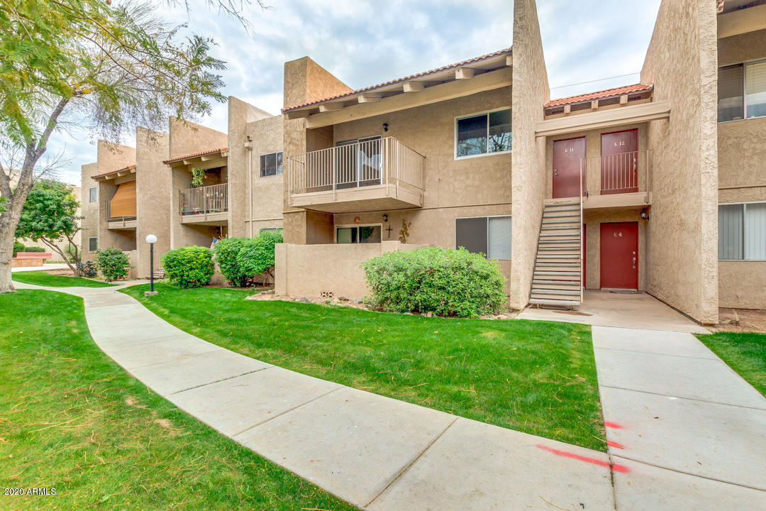 5525 East Thomas Road, Unit K11 Phoenix, AZ 85018 - Photo 3 of 43 01-Thomas
