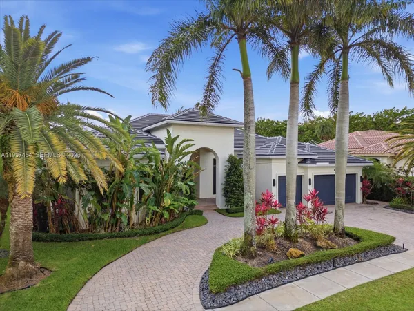 $2,495,000 | 770 Leigh Palm Avenue, Plantation, FL 33324