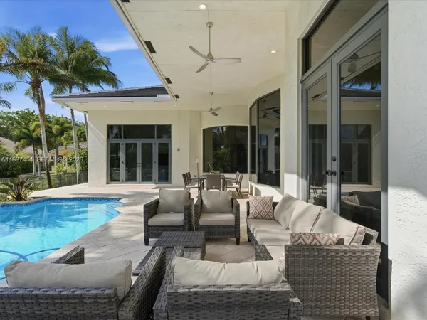 $2,495,000 | 770 Leigh Palm Avenue, Plantation, FL 33324