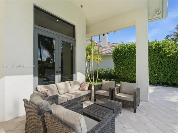 $2,495,000 | 770 Leigh Palm Avenue, Plantation, FL 33324