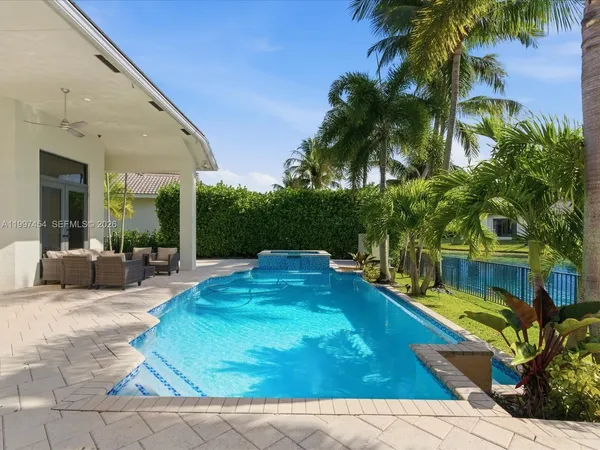 $2,495,000 | 770 Leigh Palm Avenue, Plantation, FL 33324