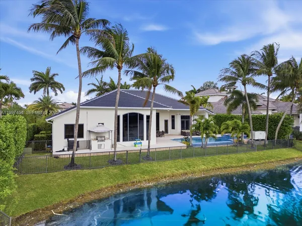 $2,495,000 | 770 Leigh Palm Avenue, Plantation, FL 33324