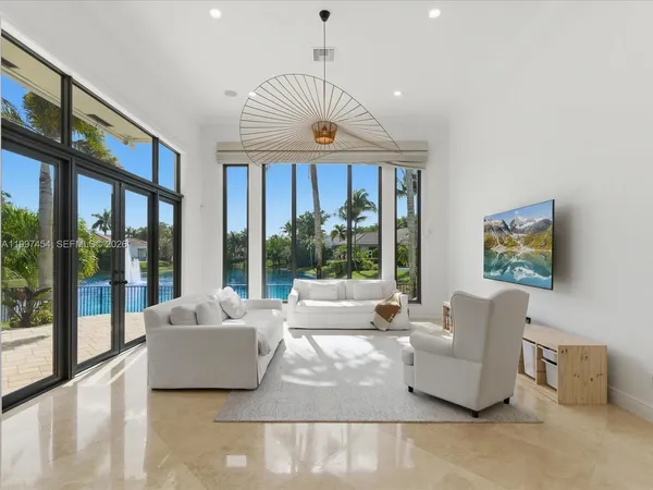$2,495,000 | 770 Leigh Palm Avenue, Plantation, FL 33324