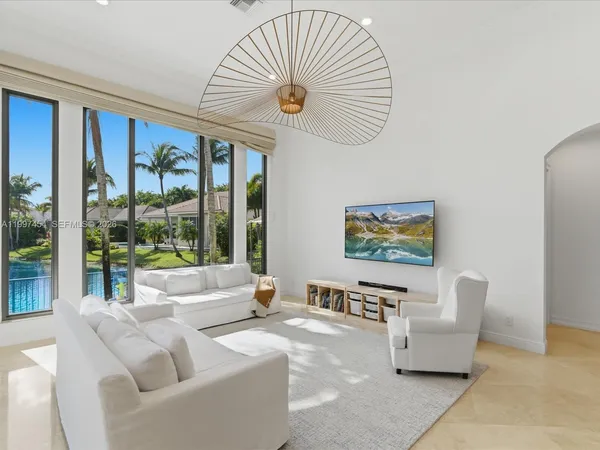 $2,495,000 | 770 Leigh Palm Avenue, Plantation, FL 33324