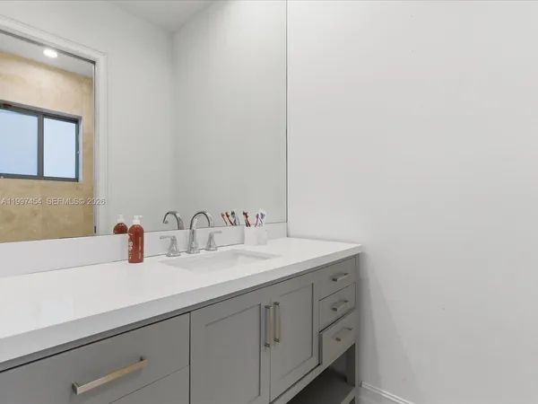 $2,495,000 | 770 Leigh Palm Avenue, Plantation, FL 33324