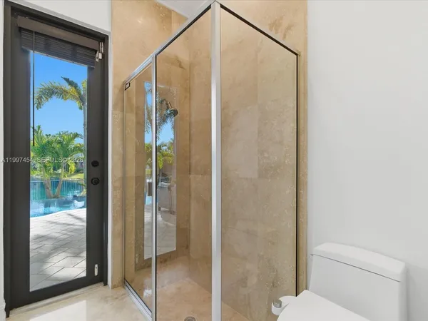 $2,495,000 | 770 Leigh Palm Avenue, Plantation, FL 33324