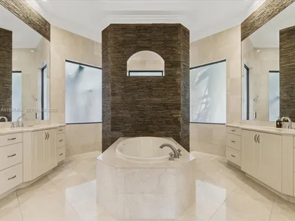 $2,495,000 | 770 Leigh Palm Avenue, Plantation, FL 33324