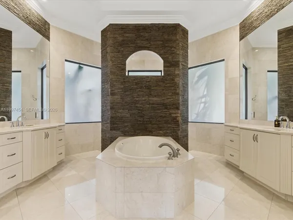 $2,495,000 | 770 Leigh Palm Avenue, Plantation, FL 33324