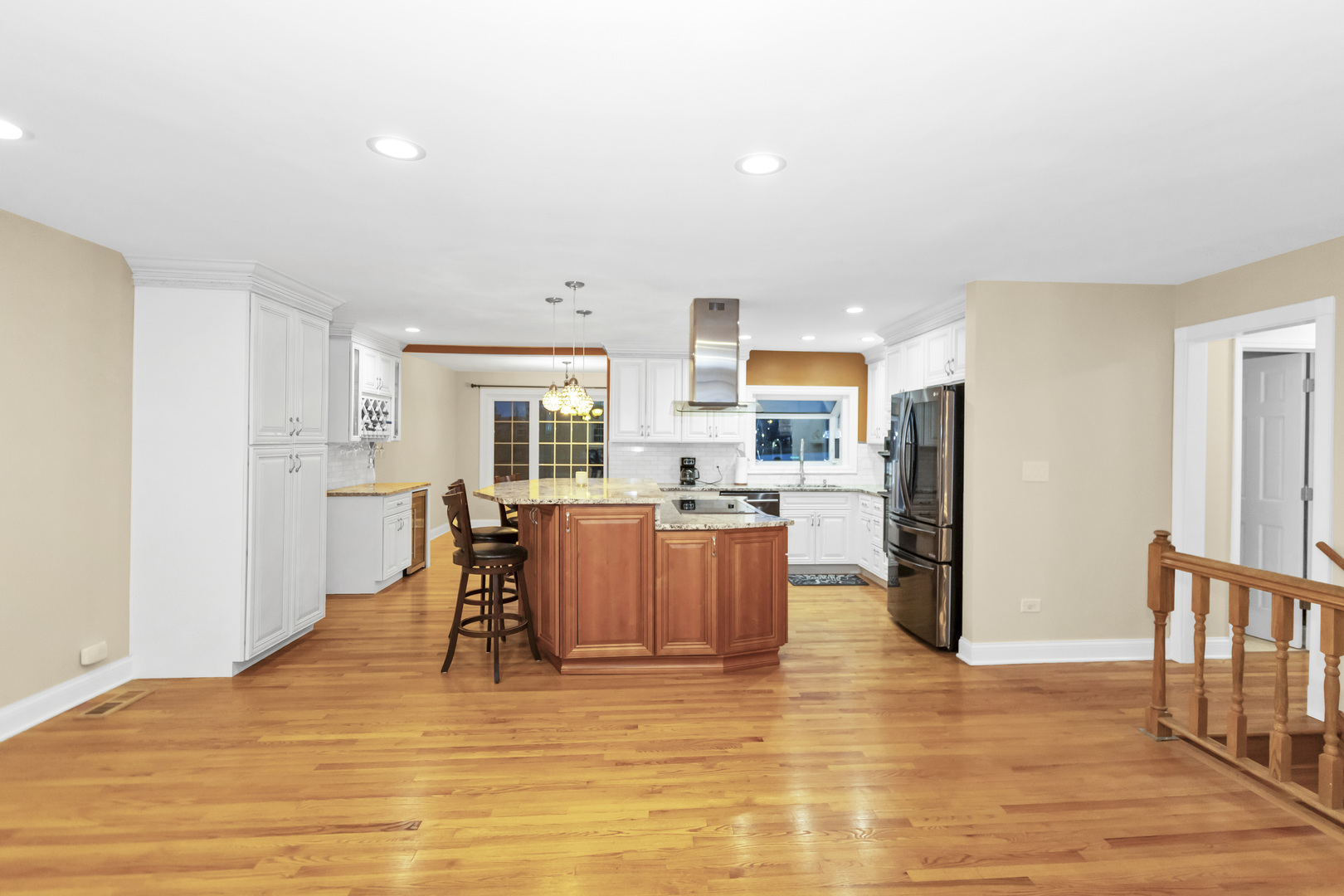 299 Trowbridge Road Elk Grove Village, IL 60007 - Photo 13 of 45 Gallery Image 13