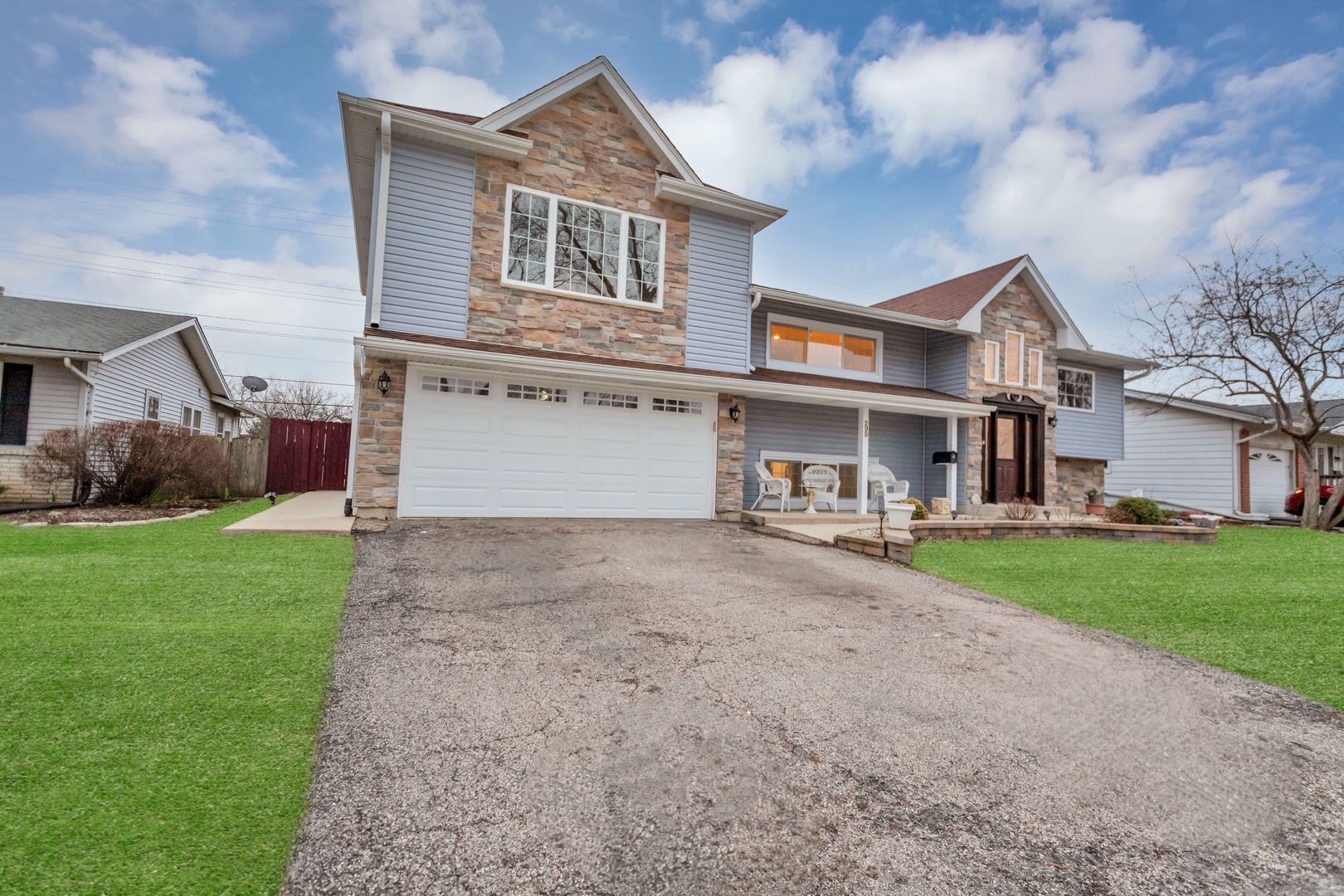 299 Trowbridge Road Elk Grove Village, IL 60007 - Photo 2 of 45 Gallery Image 2