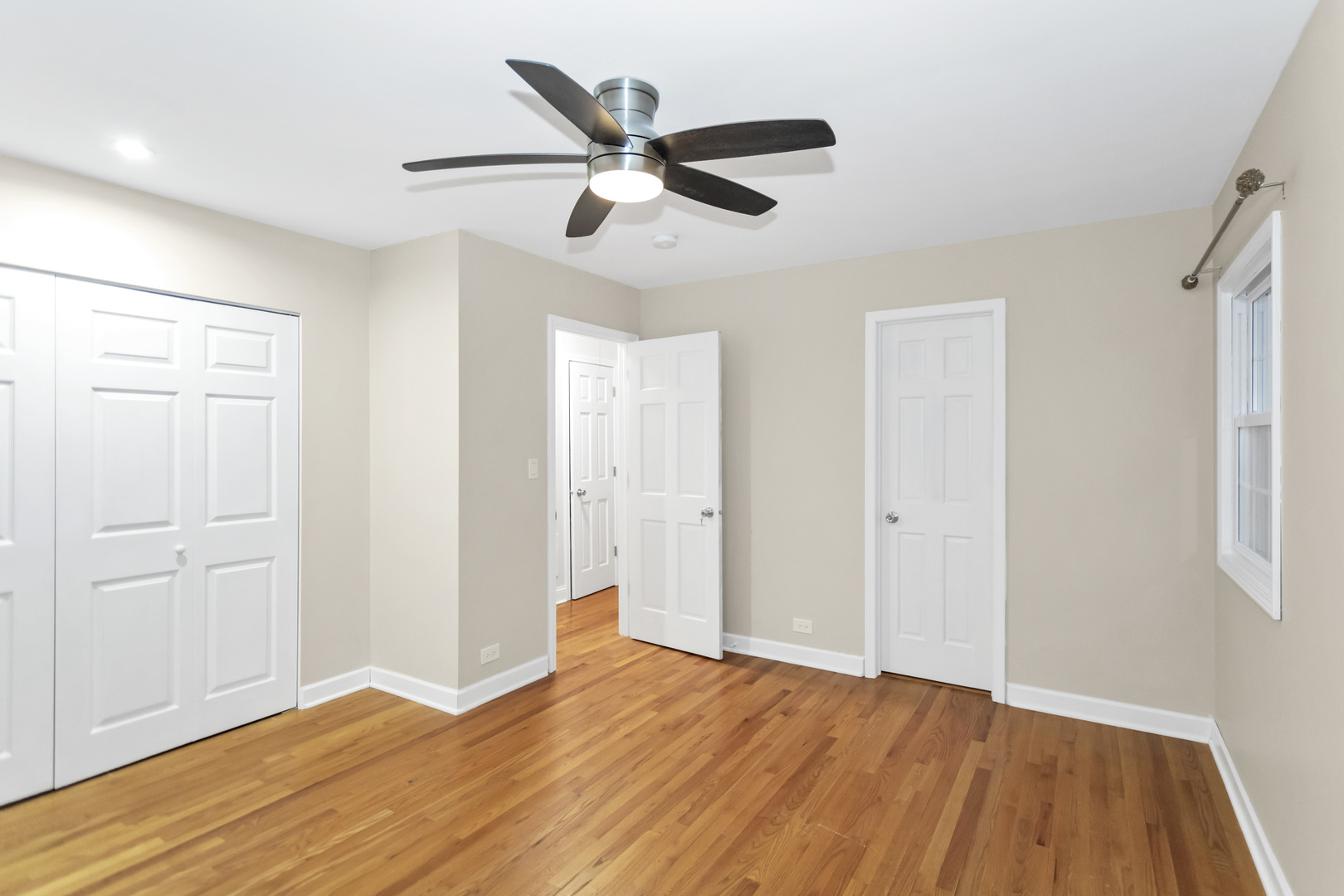 299 Trowbridge Road Elk Grove Village, IL 60007 - Photo 25 of 45 Gallery Image 25