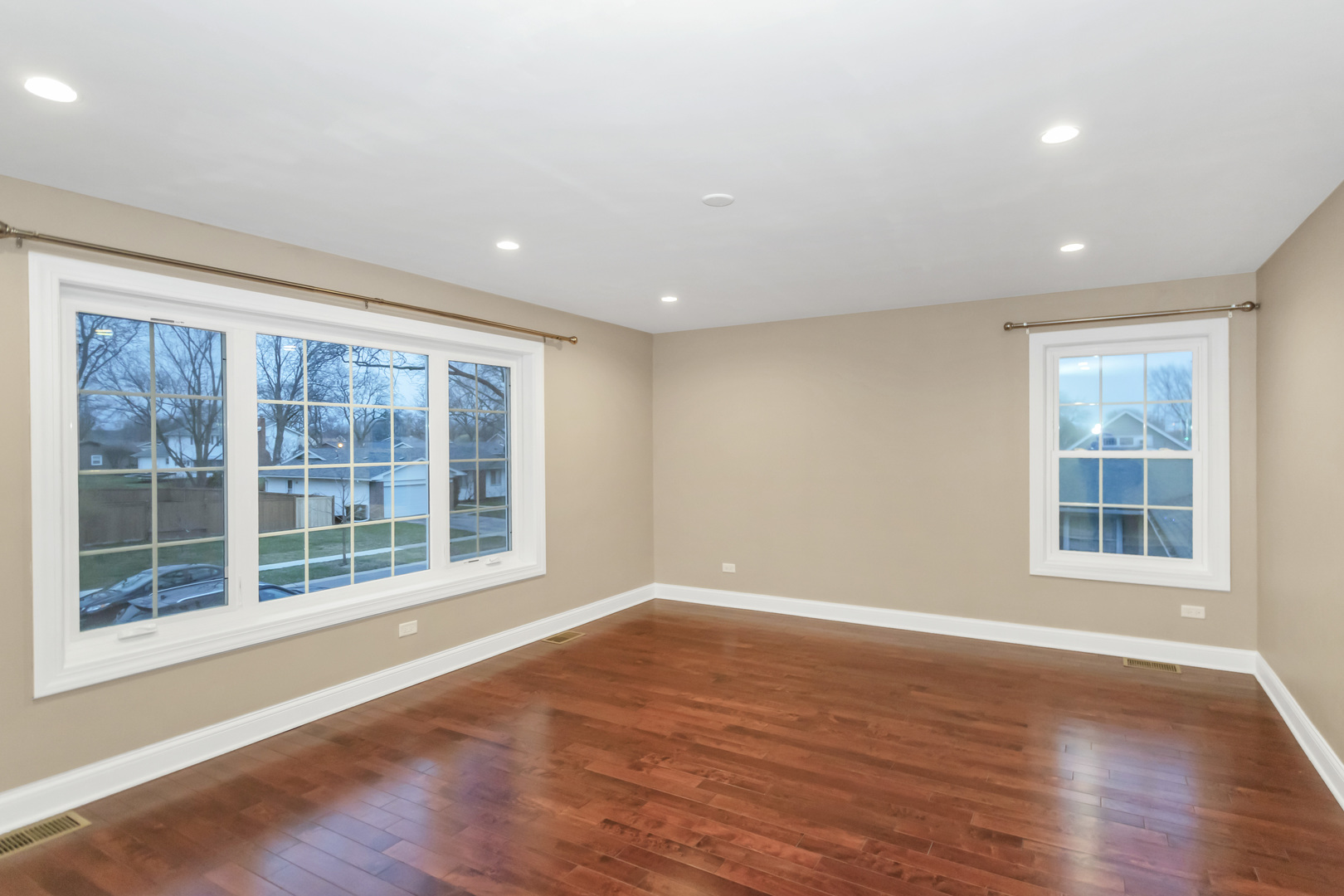 299 Trowbridge Road Elk Grove Village, IL 60007 - Photo 29 of 45 Gallery Image 29