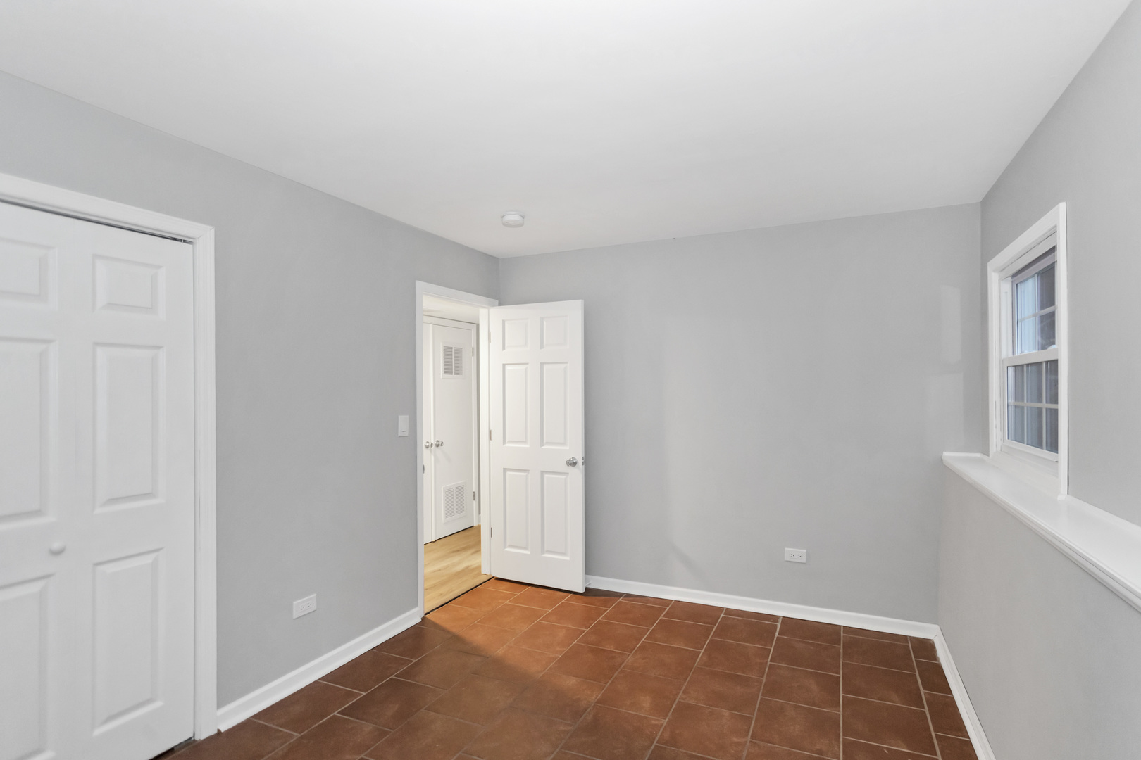 299 Trowbridge Road Elk Grove Village, IL 60007 - Photo 39 of 45 Gallery Image 39