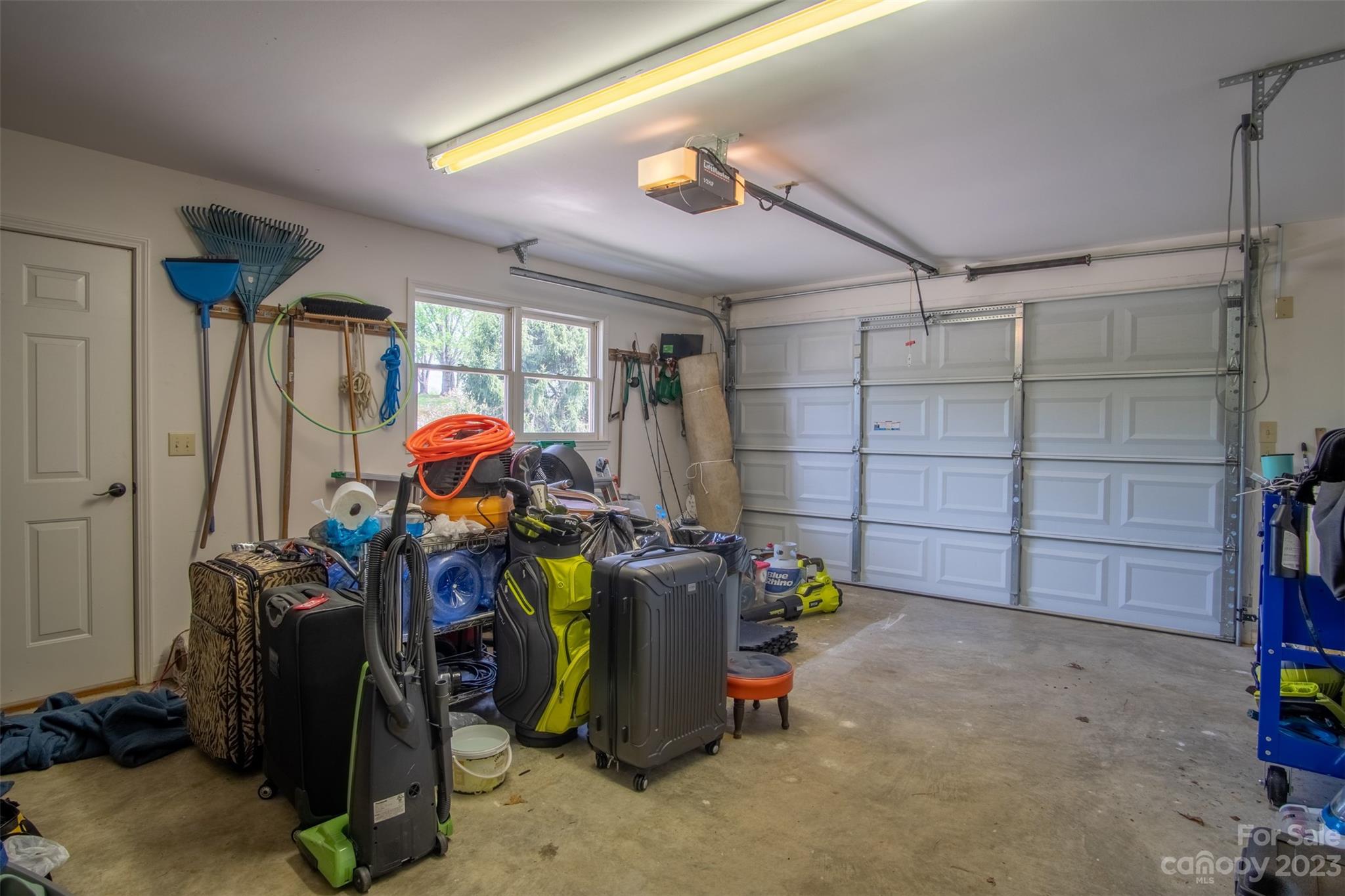 209 Emerald Hill Road Franklin, NC 28734 - Photo 20 of 33 a view of a room with gym equipment