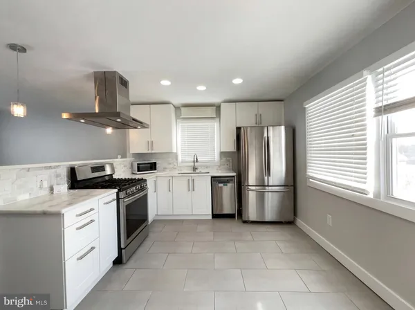 $729,000 | 6515 Carriage Drive, Alexandria, VA 22310