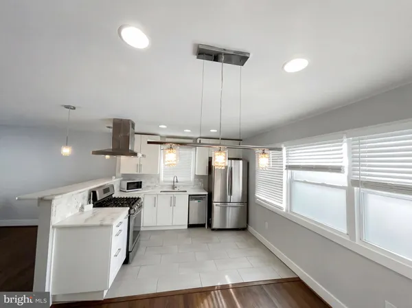 $729,000 | 6515 Carriage Drive, Alexandria, VA 22310