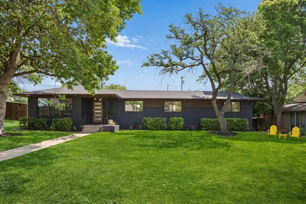 $442,000 | 4614 Oak Trail, Dallas, TX 75232