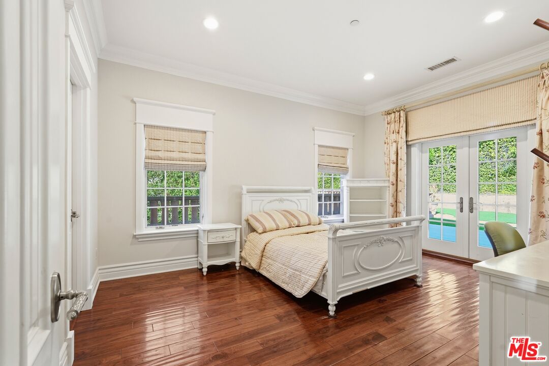 900 Chantilly Road Los Angeles, CA 90077 - Photo 27 of 46