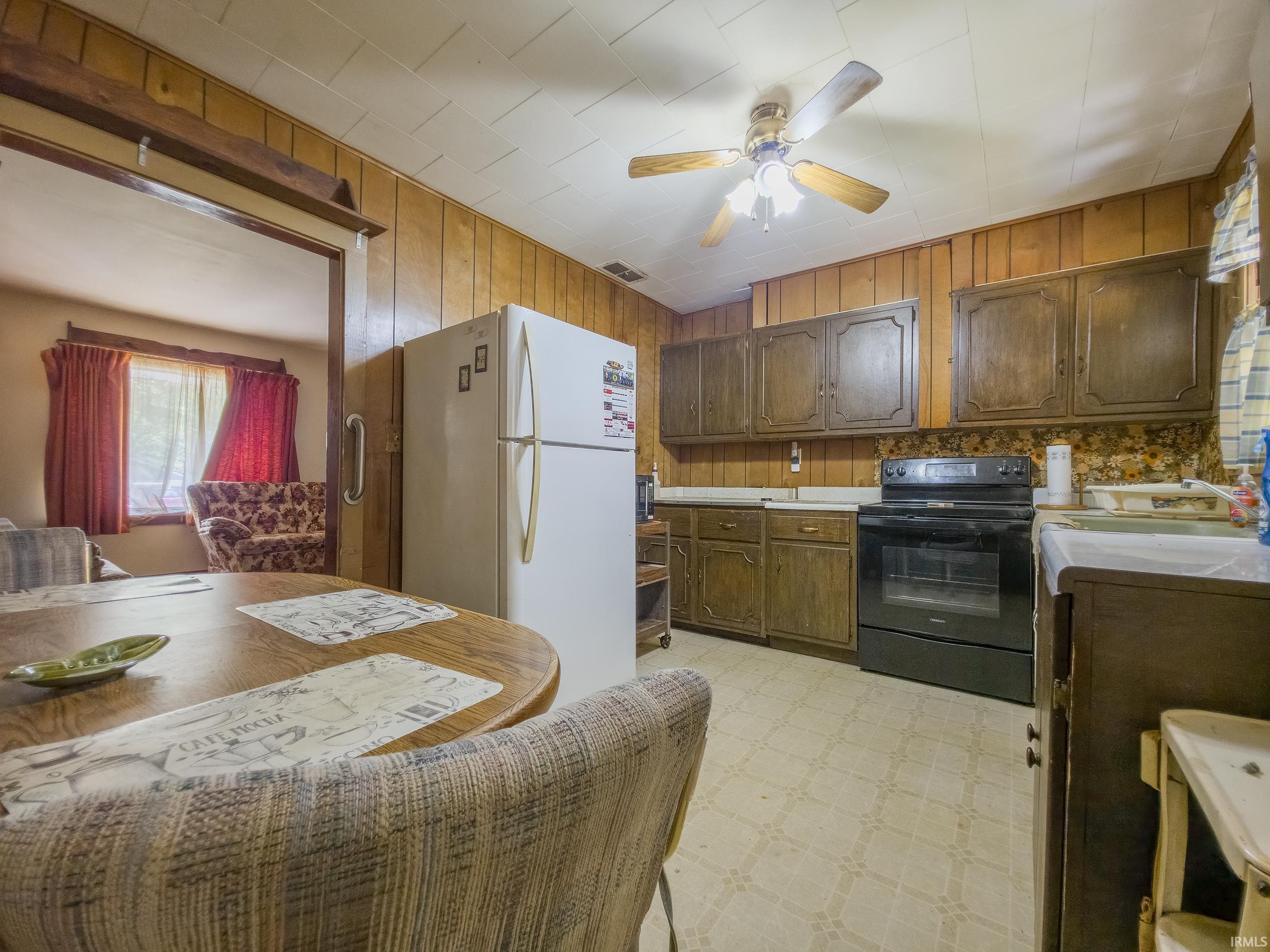426 East 7th Street Mount Carmel, IL 62863 - Photo 4 of 13