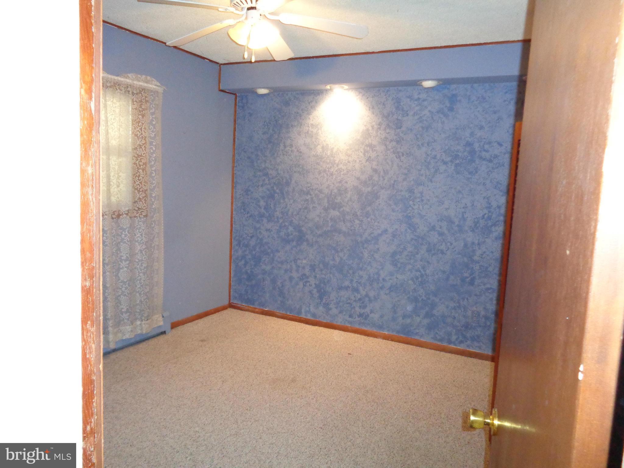 18 Riverside Road Baltimore, MD 21221 - Photo 13 of 20 Bath (Master)
